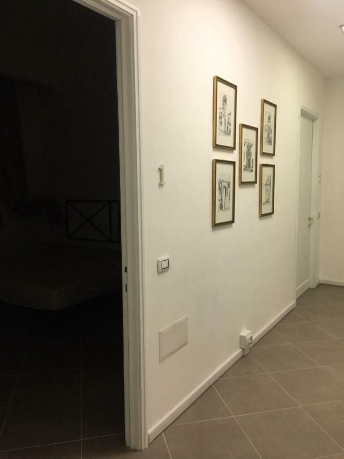 B&B Piazza Dante Nuoro Нуоро Экстерьер фото