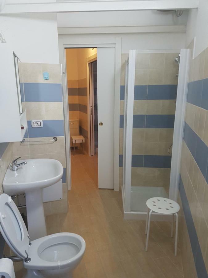 B&B Piazza Dante Nuoro Нуоро Экстерьер фото