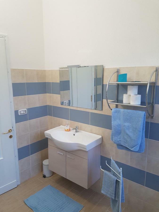 B&B Piazza Dante Nuoro Нуоро Экстерьер фото